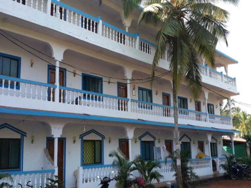 Spot On 61514 Laxmi Guest House 莫尔吉姆 外观 照片